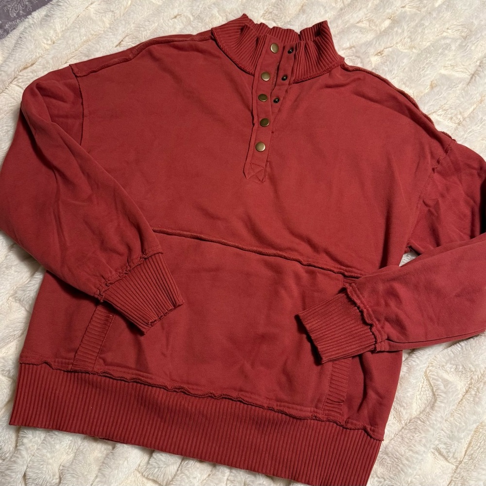 Women’s Rusty Red Button-Up Sweatshirt